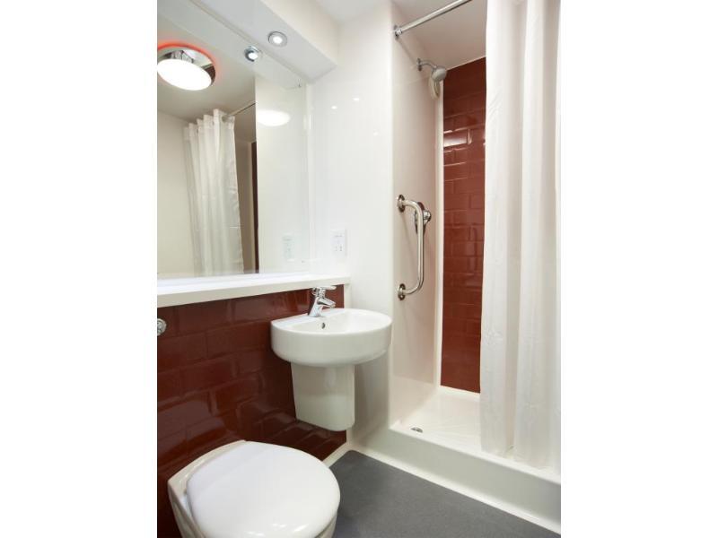 Travelodge Paignton Seafront Экстерьер фото