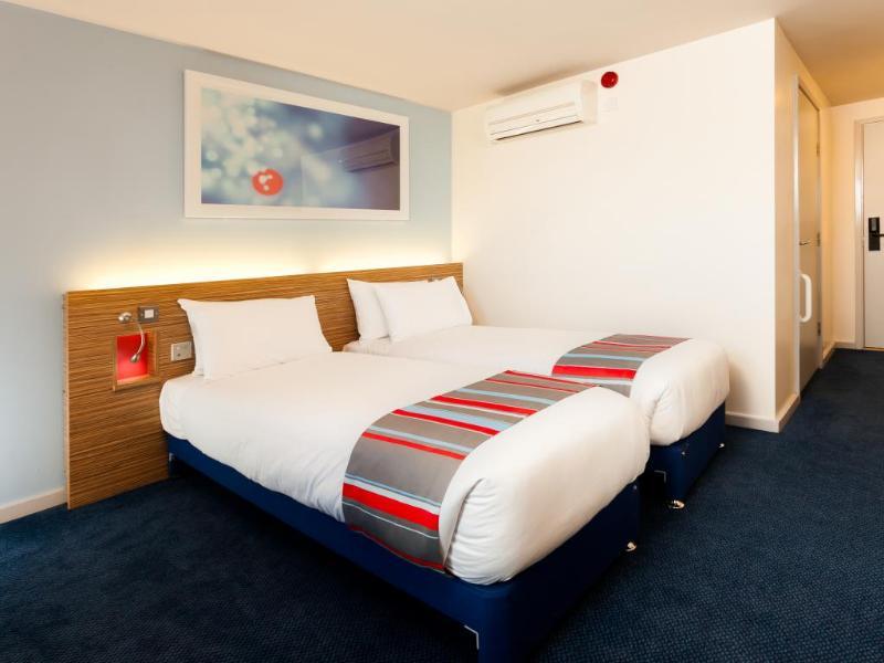 Travelodge Paignton Seafront Экстерьер фото